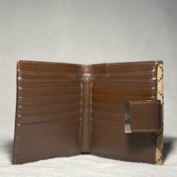 Authentic Gucci Monogram Bi-fold Wallet - Picture 5 of 12